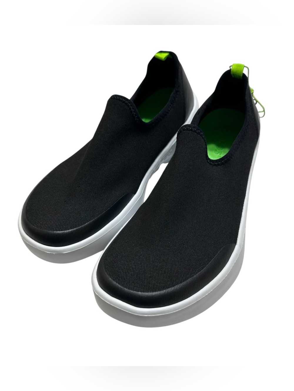 OOFOS NWT Women’s OOMG EEZEE OOFOAM Slip On Shoes In Black Sz.7 Casual Comfort